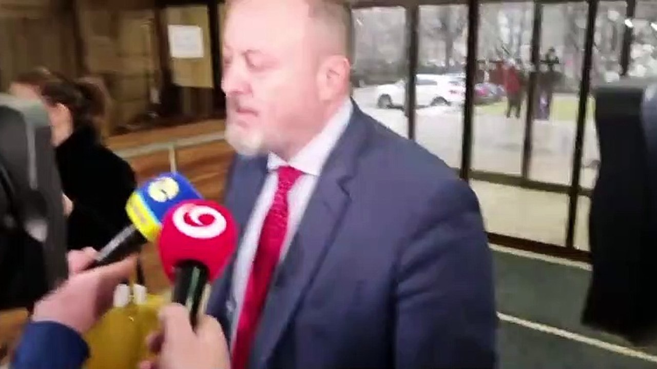ZÁZNAM: Brífing ministra práce M. Krajniaka