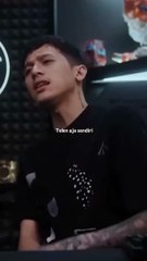 Nggak usah diomongin ke orang