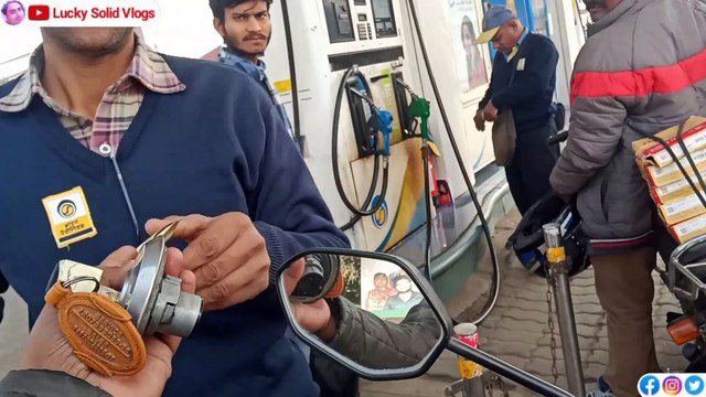 गोरखपुर में मछली का सबसे बड़ा बाजार | Gorakhpur fal Mandi | Navin fal Mandi Gorakhpur Vlog | GKP