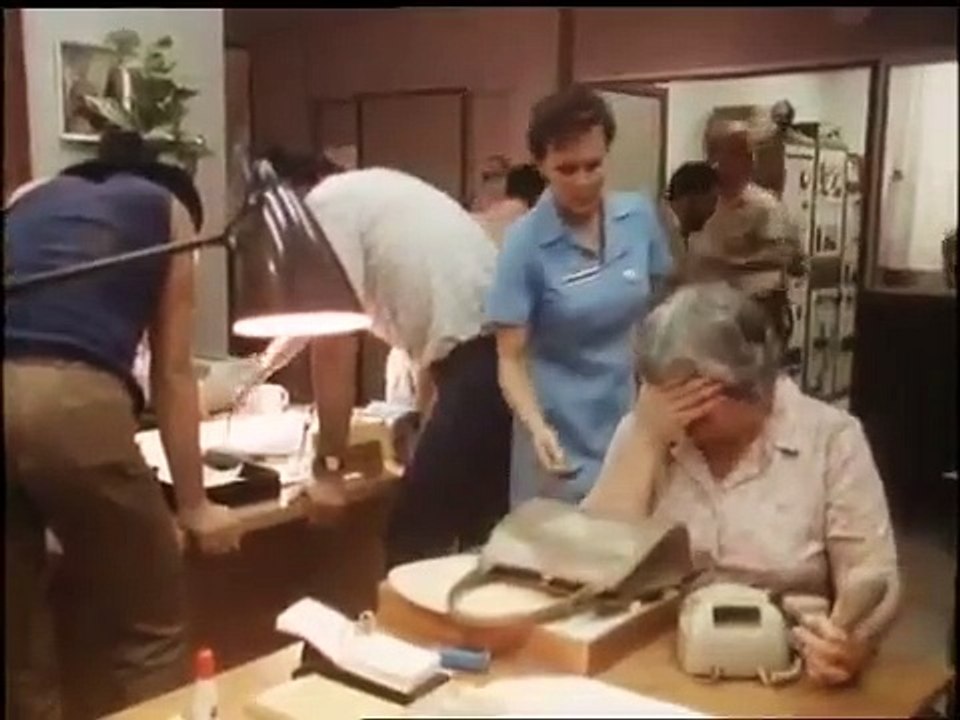 The Flying Doctors - Se1 - Ep03 HD Watch