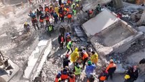 Deprem soruşturmasında gözaltı kararı verilen 14 kişiden 3'ü enkaz altında kalarak hayatını kaybetti