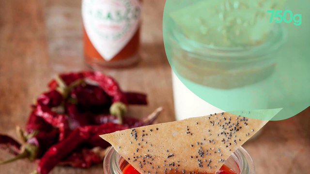 Panna Cotta au fromage de brebis et compotée de poivrons rouges au Tabasco®