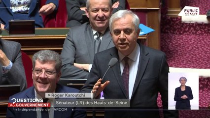 "Vous interférez avec les décisions de l'Arcom", accuse Roger Karoutchi (LR)