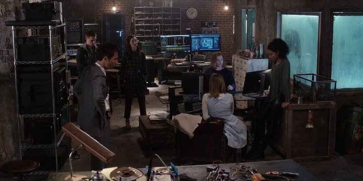 Travelers - Se1 - Ep12 - Grace HD Watch