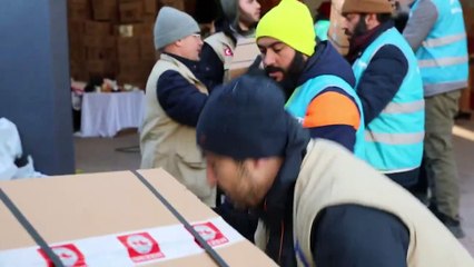 Yetim Vakfı 225 kişilik ekiple sahada