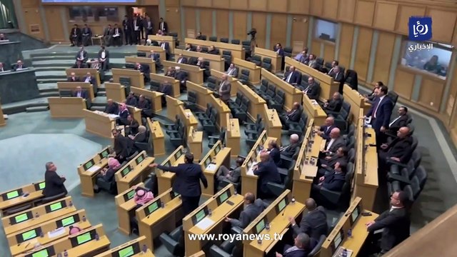 مشادة كلامية حادة بين رئيس مجلس النواب أحمد الصفدي والنائب ينال فريحات