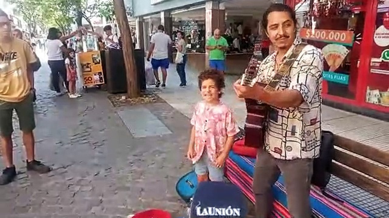 Tupac en la Peatonal