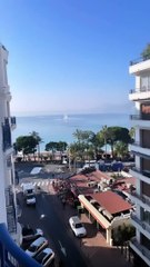 Anouchka Delon passe la Saint-Valentin en bord de mer. Le 14 février 2023.