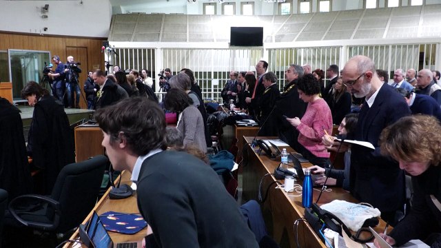 Berlusconi, absuelto en un juicio por sobornar a los testigos de sus fiestas sexuales