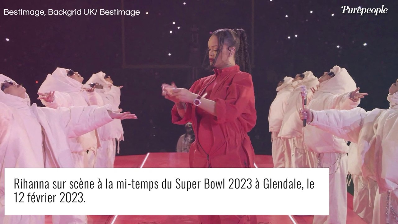 Rihanna en Une de Vogue avec son fils : sublimes photos, la star enceinte craque pour son bébé "parfait"