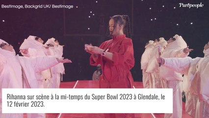 Rihanna en Une de Vogue avec son fils : sublimes photos, la star enceinte craque pour son bébé "parfait"