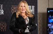 Jennifer Coolidge tuvo que llamar a la policía después de que un intruso intentara ingresar a su casa