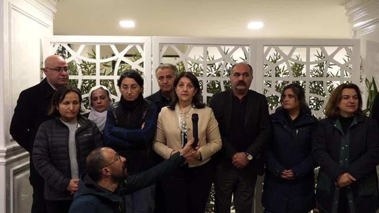 Pervin Buldan'dan Pazarcık'ta Yardım Çalışmalarının Engellenmesine Tepki: "Depremin İlk İki Günü Kolluk, Hükümet, Asker Ortada Yoktu.