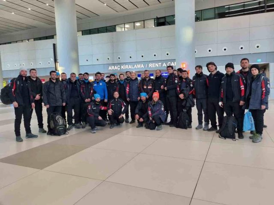 "Zeytinburnu Belediyesi AFAD Kentsel Arama Kurtarma Ekibi" İstanbul'a döndü