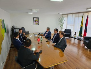 Скачать видео: João Azevêdo se reúne em Brasília com direção da Azul Linhas Aéreas para viabilizar voo para Cajazeiras