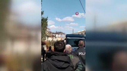 Depremde zarar gören minareler tek tek yıkıldı