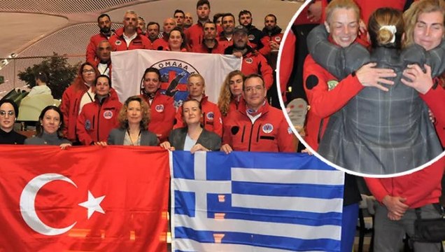 Yunan arama kurtarma ekibinin gidişinde duygusal anlar