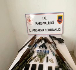 Kars'ta jandarmadan ruhsatsız silah operasyonu: 8 gözaltı