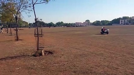 नीमच शहर के सबसे बड़े मैदान क्रमांक 2 विद्यालय का हाल बेहाल