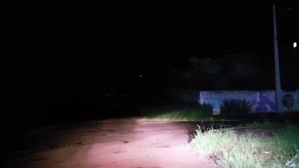 Falta de iluminação gera reclamação de moradores e condutores na Rua Cesário Bazaki, no acesso à marginal da BR-277