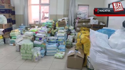 Malatya'da bağışladığı okul arsasında kurulan çadır kente depremzede olarak sığındı