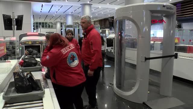 YUNAN ARAMA KURTARMA EKİBİNİN GİDİŞİNDE DUYGUSAL ANLAR...