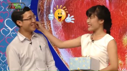 Cặp đôi BẤM NÚT HẸN HÒ vì cô gái ƯNG NGAY bạn trai HƠN 10 TUỔI - Quyền Linh phải GIÚP ĐỠ chàng trai