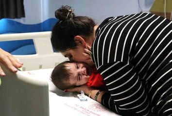 Kedinin miyavlaması sayesinde kurtarılan Birce bebek ailesine kavuştu