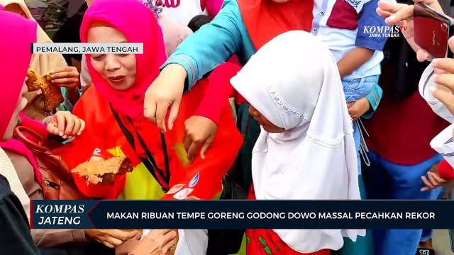 Makan Ribuan Tempe Goreng Godong Dowo Massal di Pemalang Pecahkan Rekor