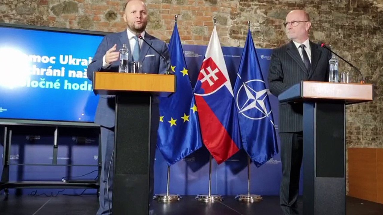 ZÁZNAM: J.Naď načrtol ďalšie možnosti pomoci Ukrajine, s R.Káčerom zdôrazňujú záujem SR