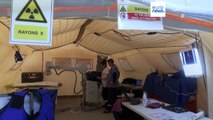 Séisme en Turquie : un hôpital de campagne français acceuille les rescapés