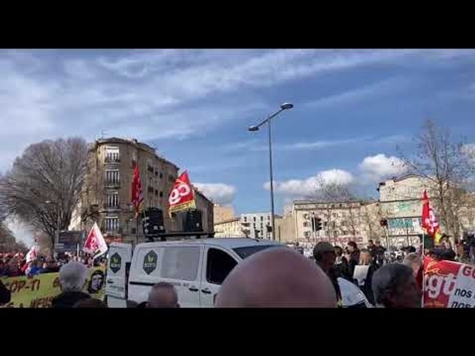 Réforme des retraites : la tête du cortège marseillais atteint la porte d’Aix
