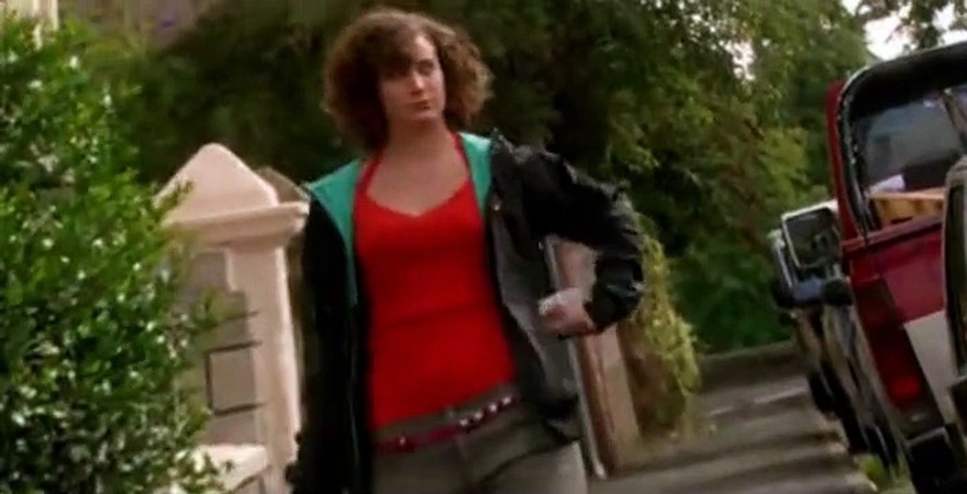 Skins S02 E04