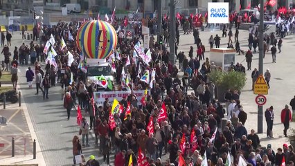 Francia, nuove proteste contro la riforma delle pensioni