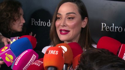 Tải video: El apasionado beso con el que Tamara Falcó e Íñigo Onieva forjan su amor frente a las cámaras