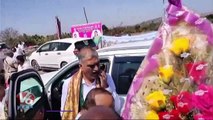 People Stop Minister Harish Rao Convoy Over Land Issue In Yadadri _ V6 News