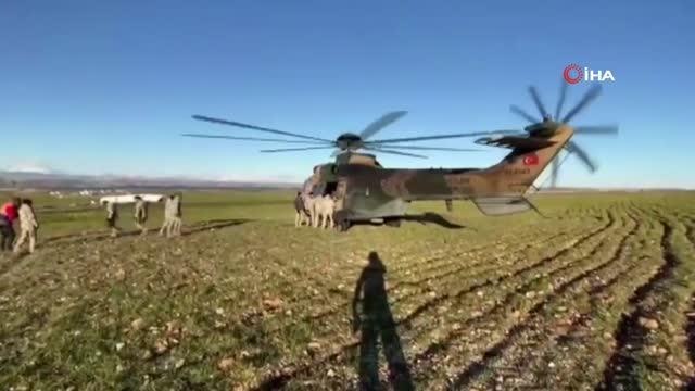 MSB: Hava Kuvvetlerimize ait helikopterler, deprem bölgesindeki köylere çadır ve yardım malzemeleri ulaştırmaya devam ediyor