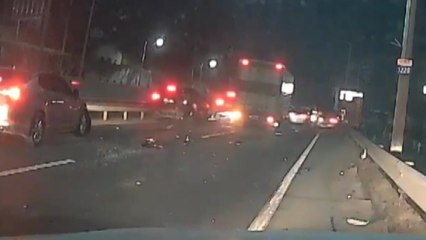 경기 화성 39번 국도에서 18중 추돌사고...10명 경상 / YTN