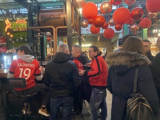 Ligue Europa : les supporters du Stade Rennais mettent l'ambiance à Varsovie