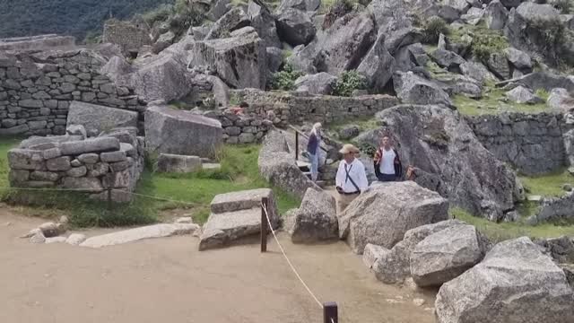 Machu Picchu reabre sus puertas tras un mes cerrado por las protestas en Perú