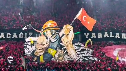 Trabzonspor-Basel maçı öncesi depreme özel koreografi herkesi duygulandırdı