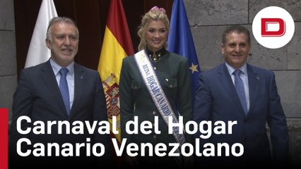 Víctor Torres recibe a la reina del Carnaval del Hogar Canario Venezolano de Caracas