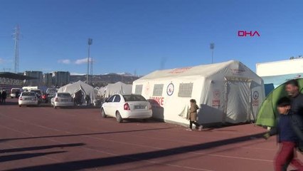 ADIYAMAN'DA KURULAN ÇADIR KENTTE 5 BİN DEPREMZEDEYE HİZMET VERİLİYOR