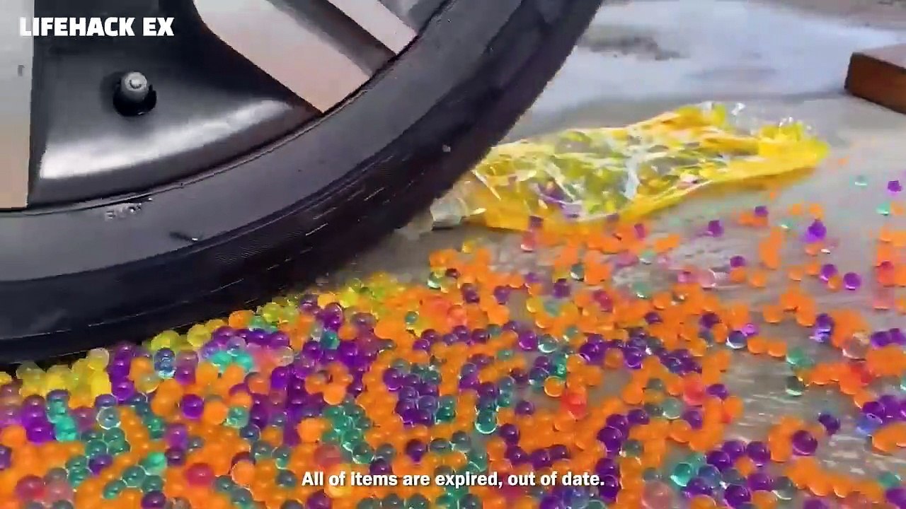 The Best Crushing things with Car Compilation! 자동차로 바삭 바삭하고 부드러운 것을 분쇄! 실험용 자동차 대 콜라, 환타 슬라임 캔디 토이
