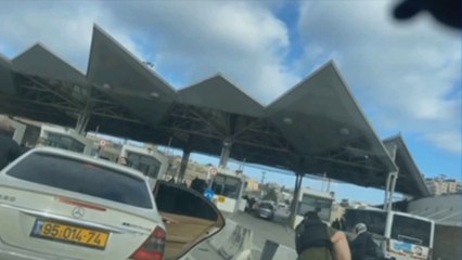 غضب يسود الشارع الفلسطيني بعد قيام اسرائيل باعتقال عدد من الفتية الصغار