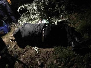 Yüksekten düşen alkollü şahıs ekipten özür diledi