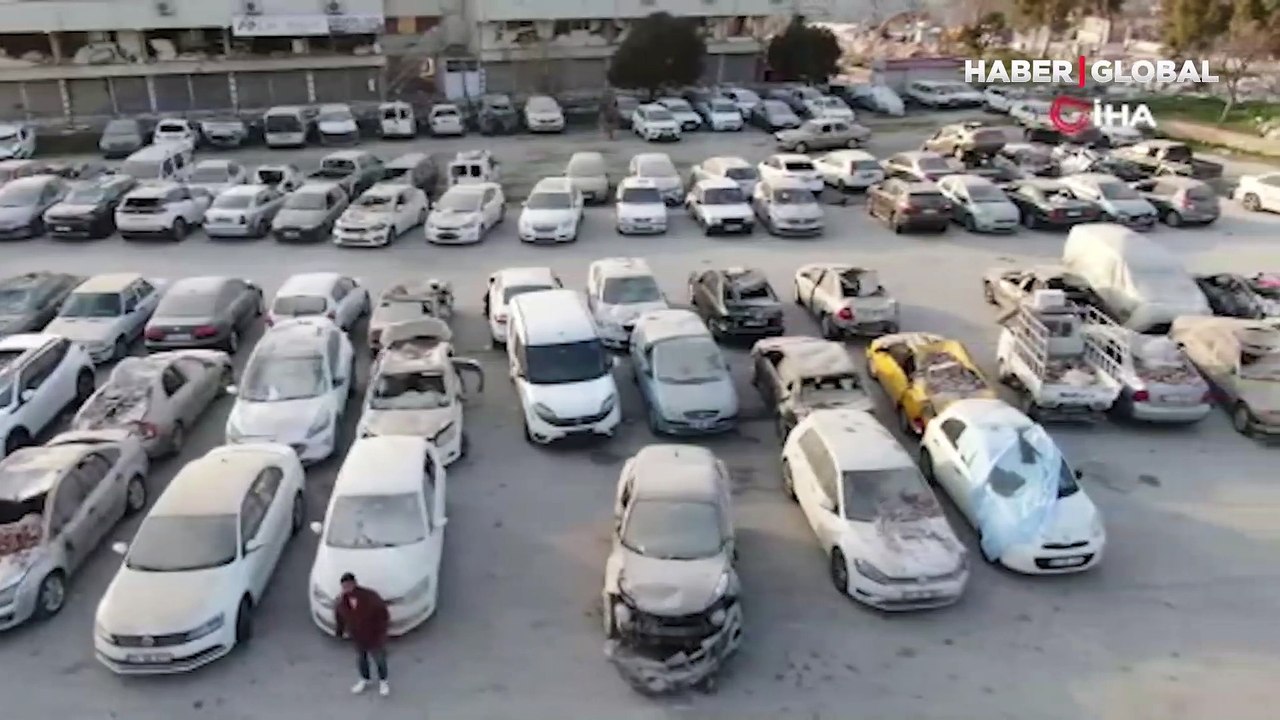 Depremin ardından toplu araç mezarlığı havadan böyle görüntülendi
