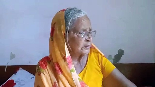 घर के बाहर बैठी वृद्धा के गले से तोड़ ले गए सोने की चैन, सीसीटीवी में कैद हुए बदमाश