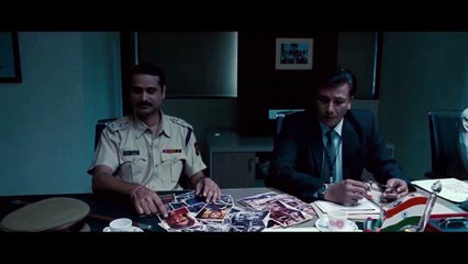 यहां के नौकर, मलिको से ज्यादा वफ़ादार है ... || Bollywood Superhit Triller Movie Scene || Priyanka Chopra