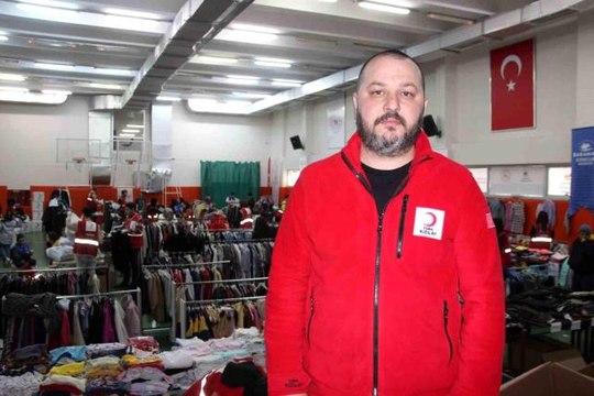 Karaman'da Kızılay butik mağazası depremzedelerin ihtiyaçlarını karşılıyor
